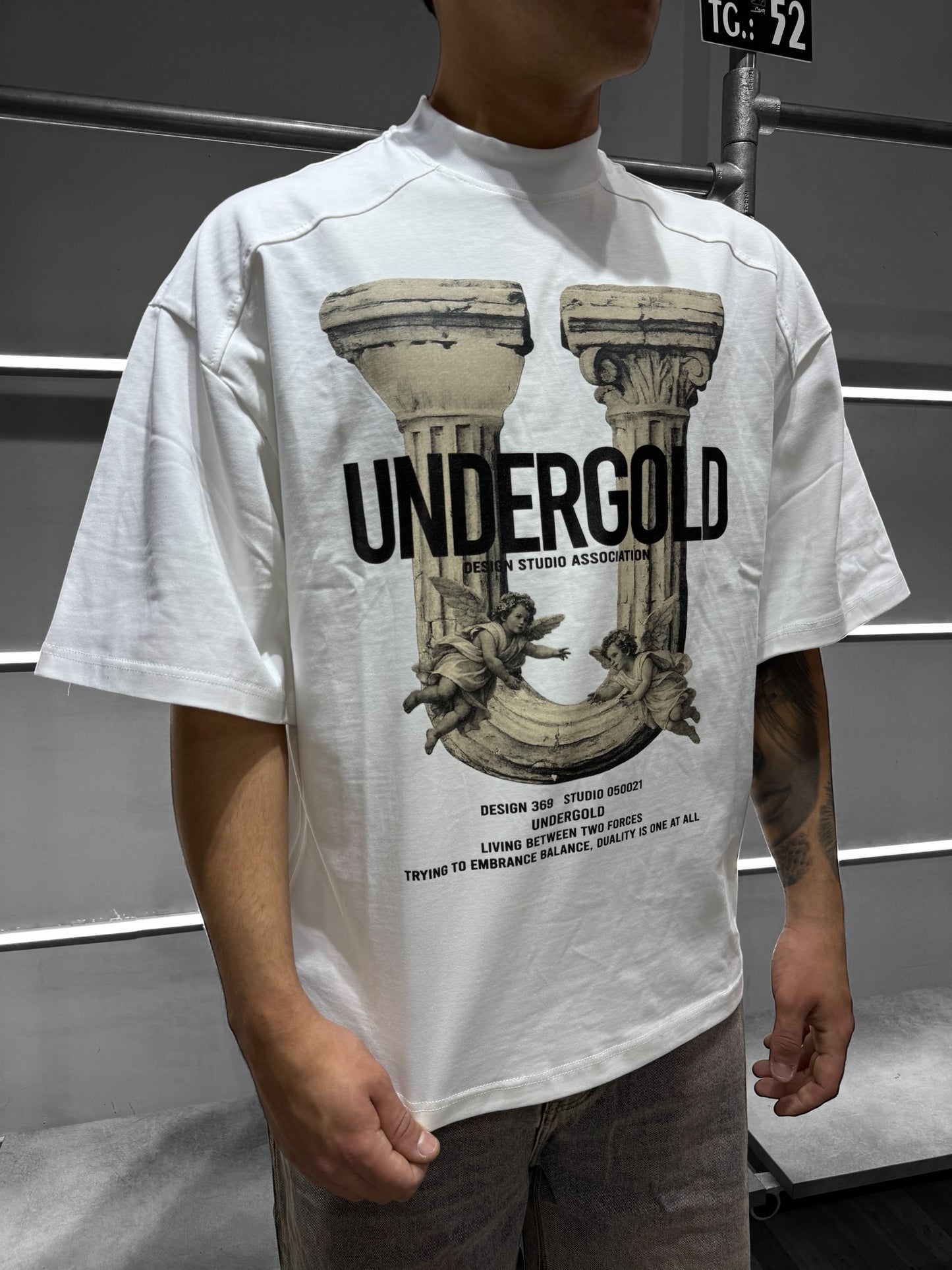 T-SHIRT UNDERGOLD