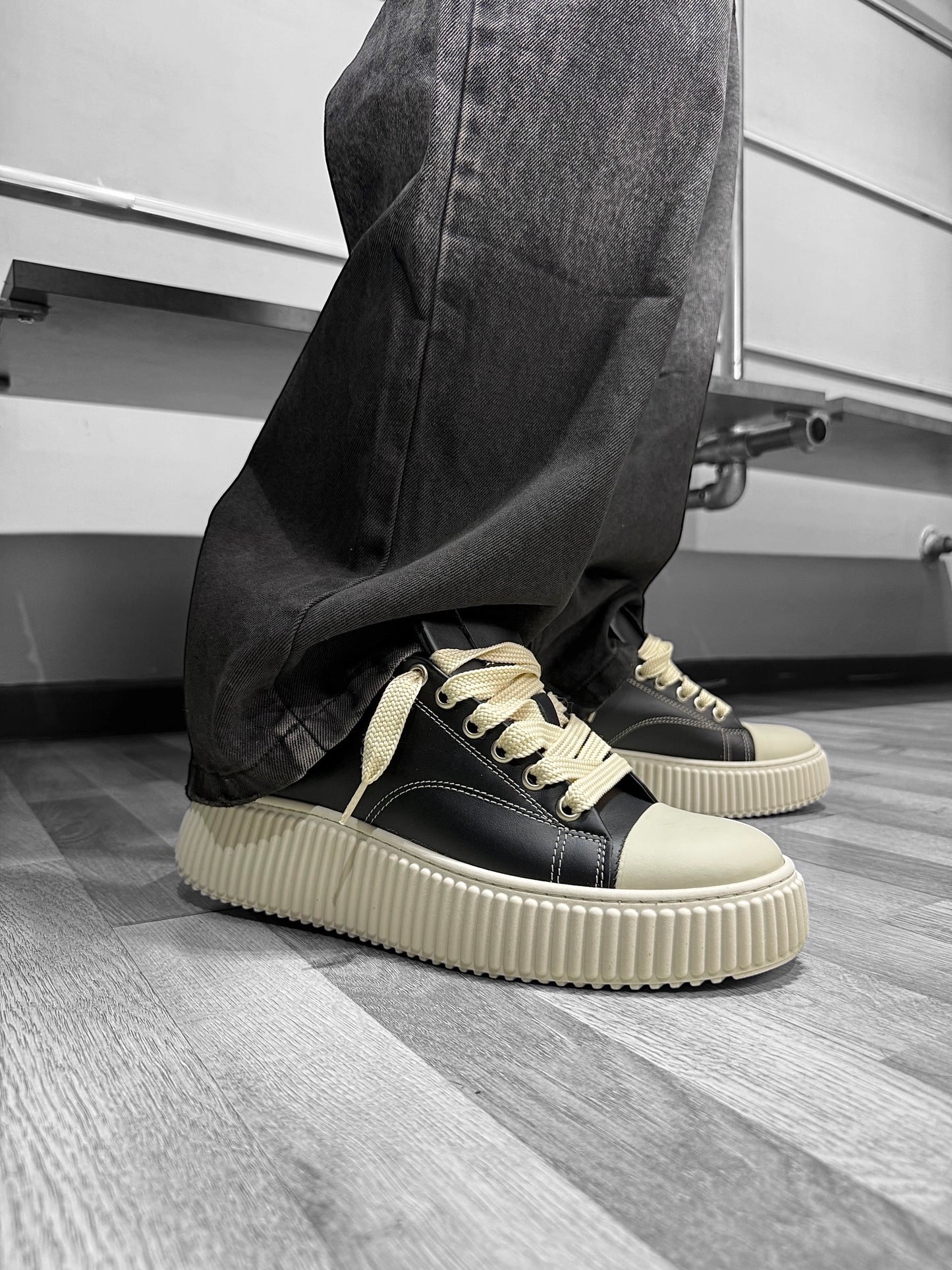 DMS PELLE BLACK MADEINITALY