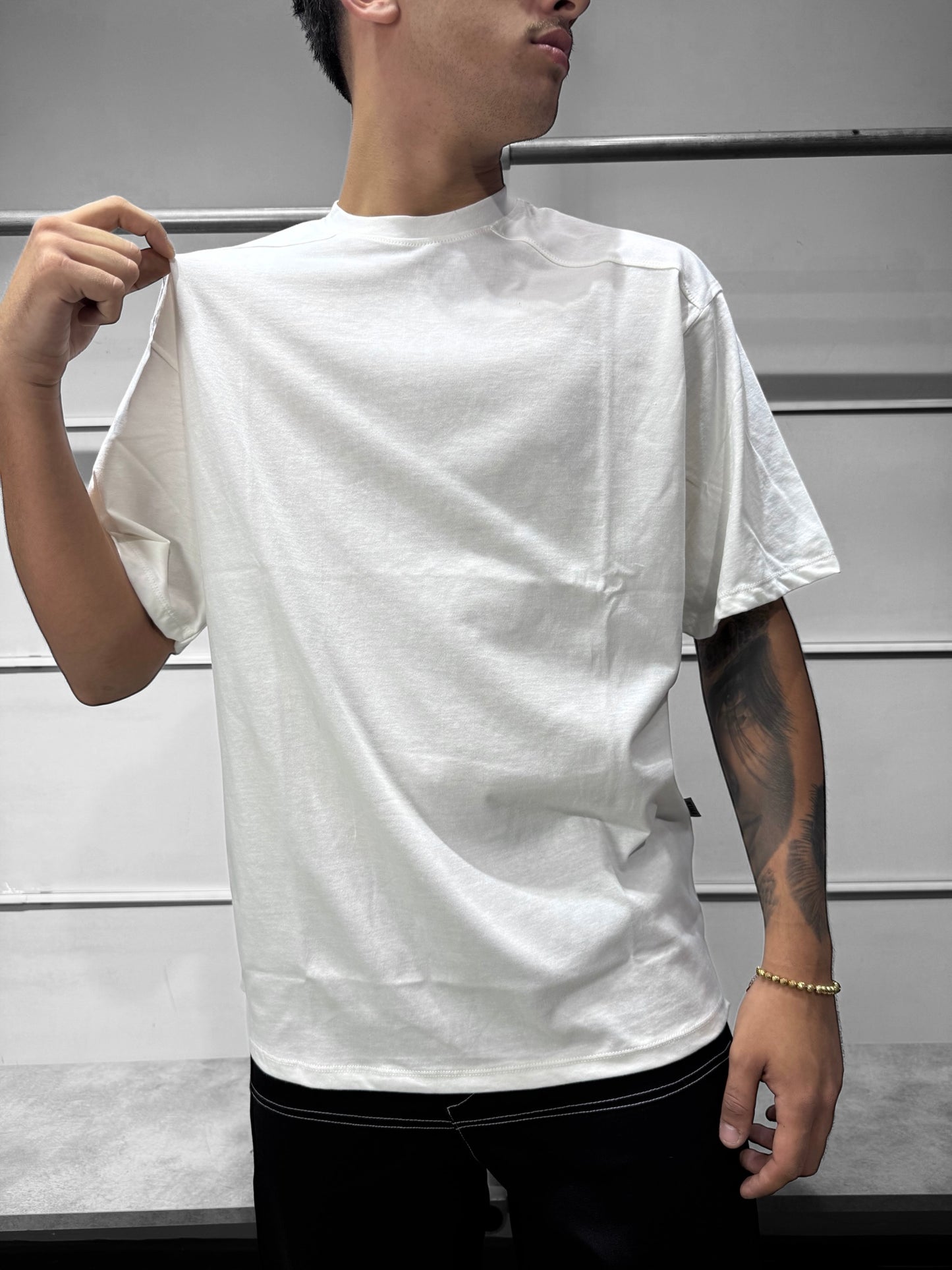 T-SHIRT BASIC FEAR OF LOVE