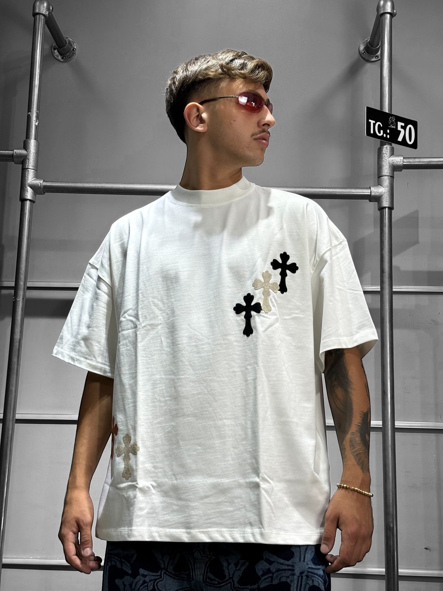 T-SHIRT SU BASE CHR*