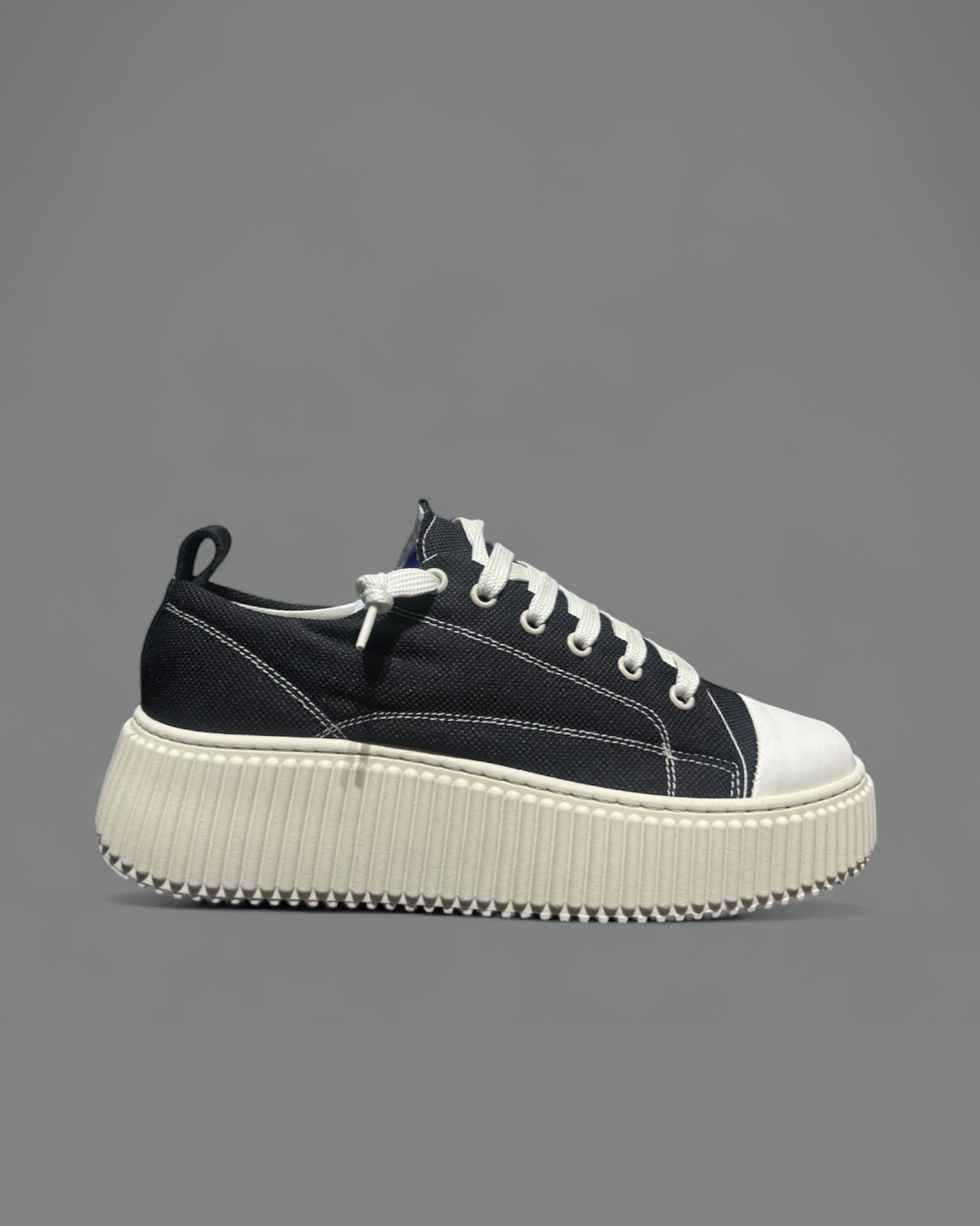 HW SHOES TELA