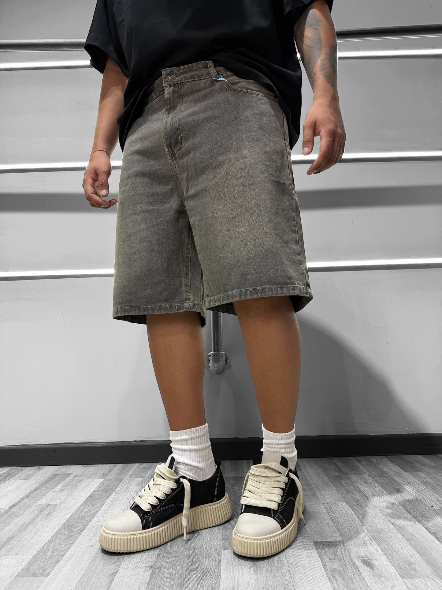 BERMUDA DENIM