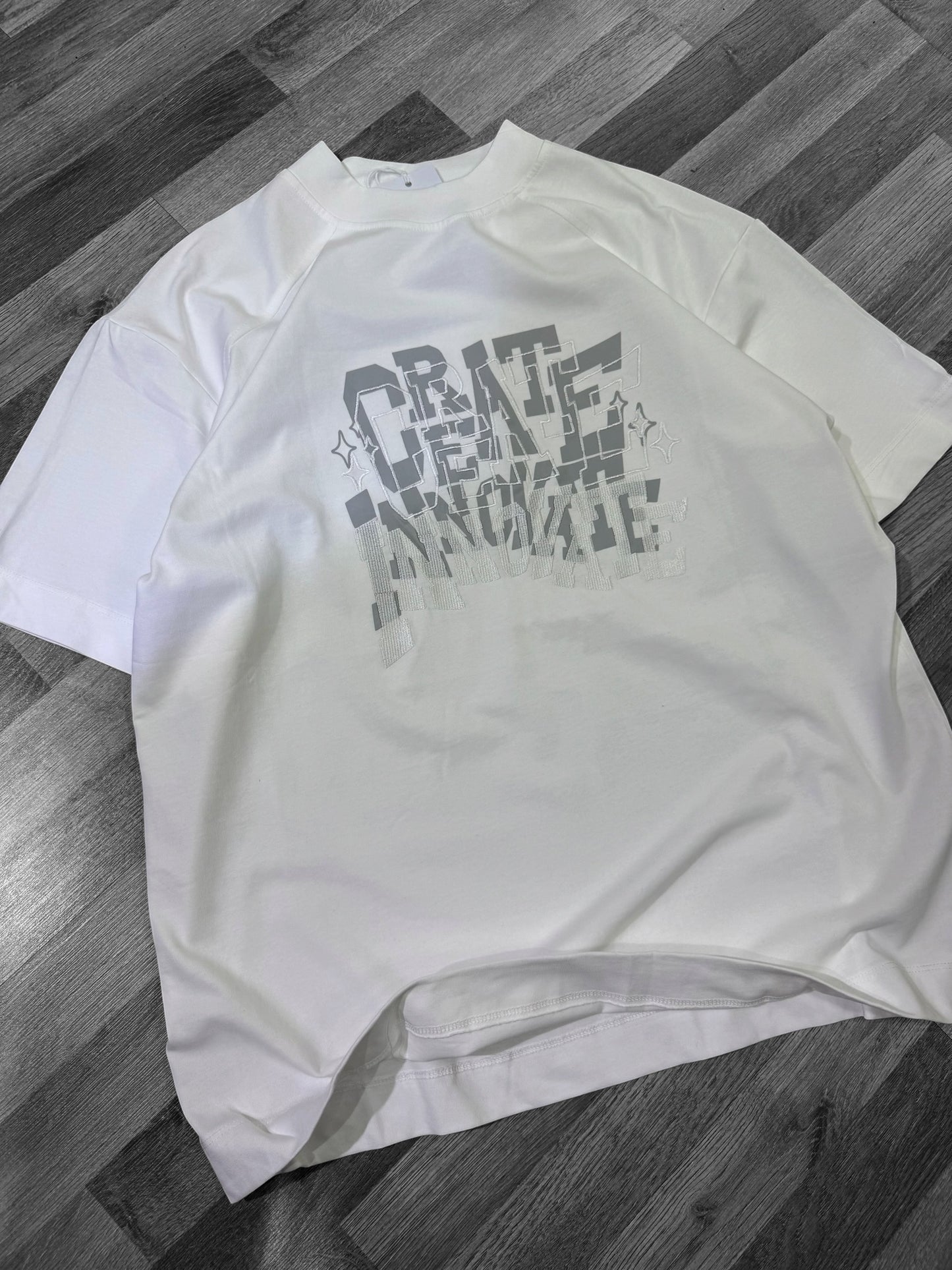 T-SHIRT RICAMO